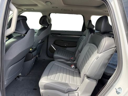 New 2026 Kia EV9 Land w/ Nightfall Edition Package AWD/4WD image 16