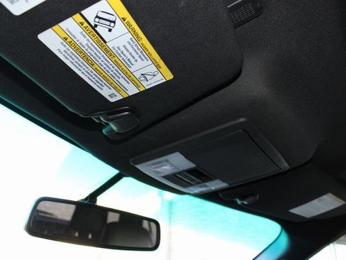 Used 2014 Ford Explorer XLT w/ Equipment Group 202A image 28