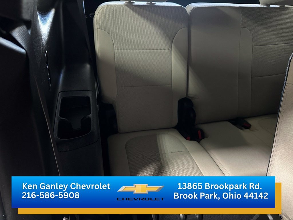 Used 2023 Chevrolet Traverse LS FWD image 23