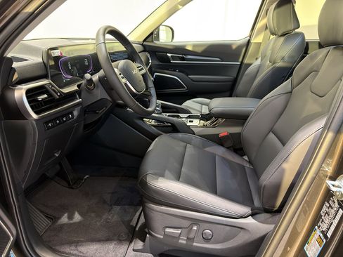 New 2025 Kia Telluride S image 12