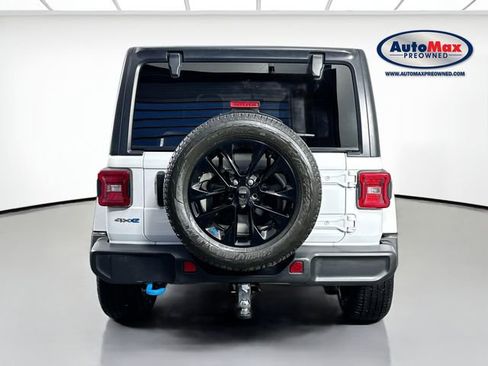 Used 2023 Jeep Wrangler Unlimited Sahara w/ Cold Weather Group image 7