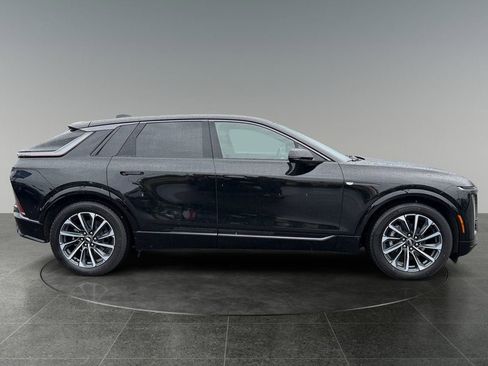 Used 2024 Cadillac Lyriq Sport AWD/4WD image 11