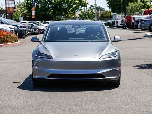 Used 2024 Tesla Model 3 Standard Range RWD image 6