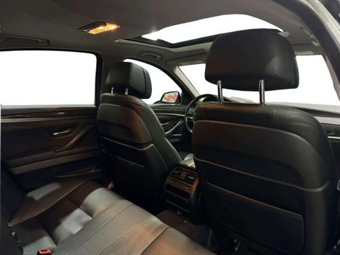 Used 2014 BMW 550i xDrive Sedan image 37