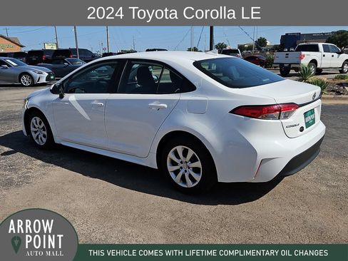 Used 2024 Toyota Corolla LE FWD image 8