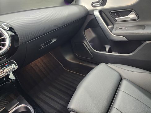 Used 2025 Mercedes-Benz CLA 250 4MATIC image 12