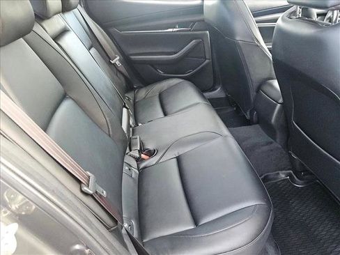 Used 2022 MAZDA MAZDA3 s image 19