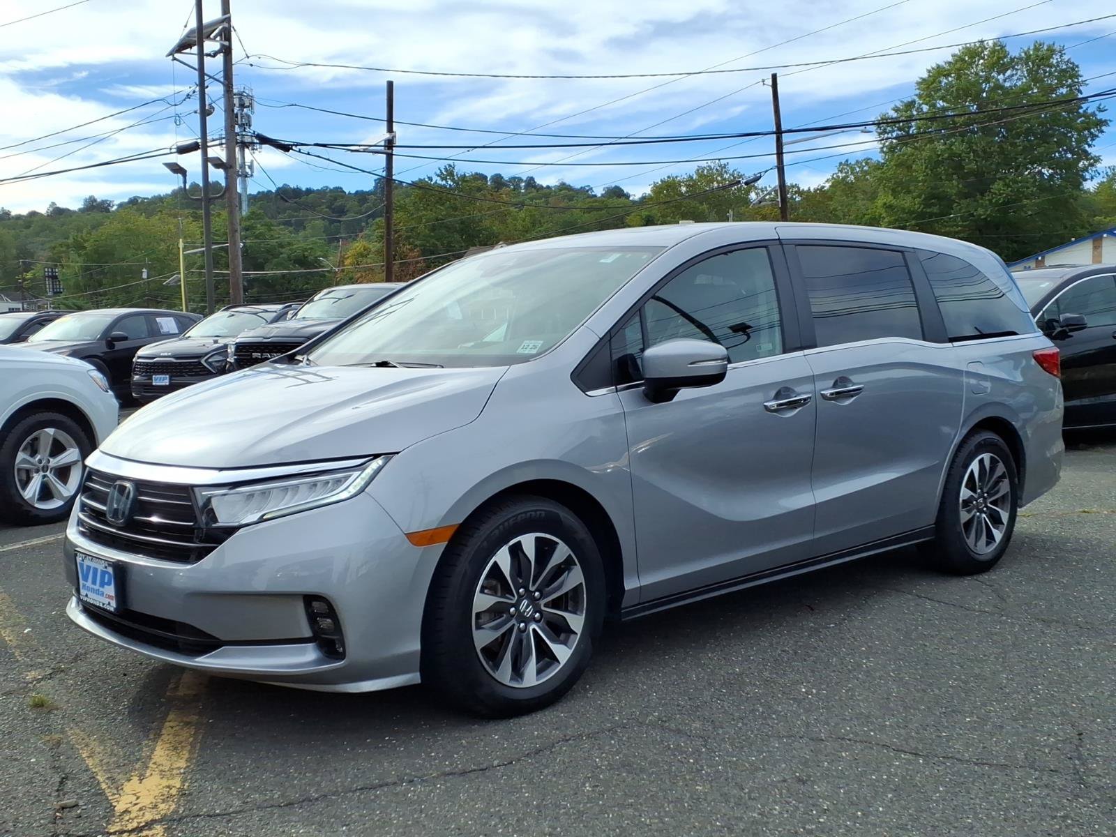 Certified 2024 Honda Odyssey EX-L image 3