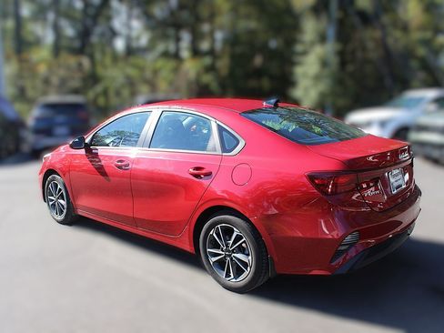 Certified 2023 Kia Forte LXS image 6