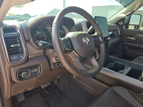 Used 2026 RAM 3500 Longhorn AWD/4WD image 9