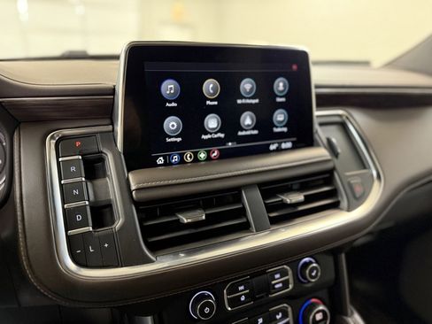 Used 2021 Chevrolet Tahoe Z71 image 9