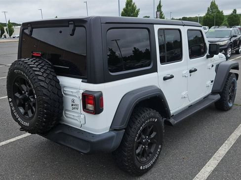 Used 2023 Jeep Wrangler Unlimited Sport AWD/4WD image 7