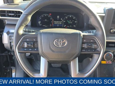 Used 2025 Toyota 4Runner TRD Off-Road image 14