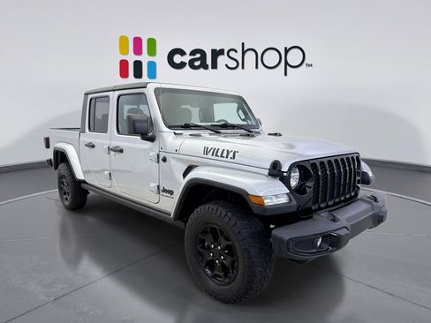 Used 2023 Jeep Gladiator Sport AWD/4WD image 7