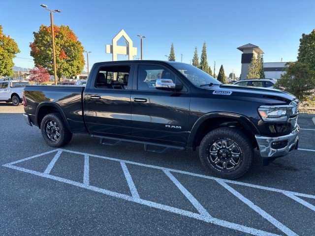 Used 2022 RAM 1500 Laramie AWD/4WD image 2
