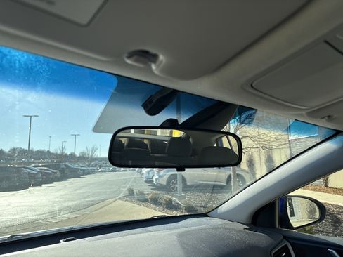 Used 2019 Hyundai Ioniq SEL image 26