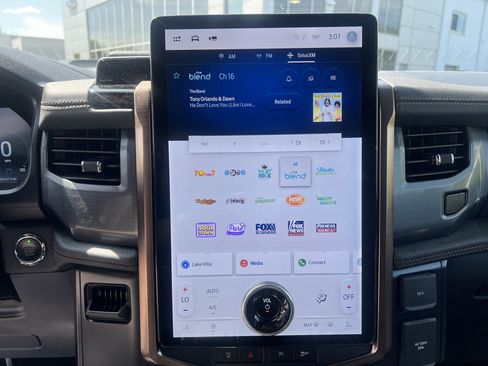 Certified 2023 Ford F150 Lightning Lariat image 16