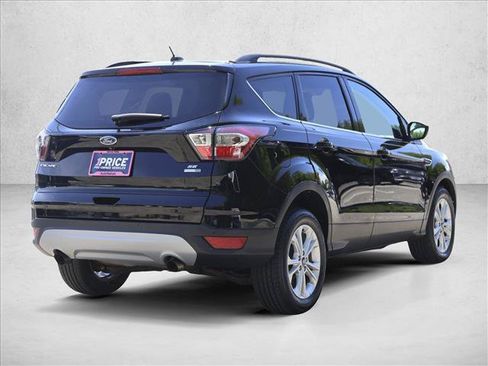 Used 2017 Ford Escape SE w/ Equipment Group 201A AWD/4WD image 5