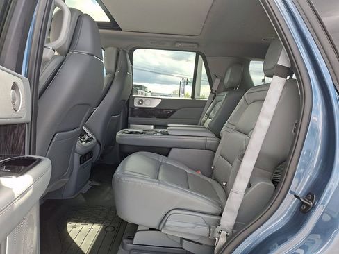 Used 2020 Lincoln Navigator Reserve w/ Luxury Package AWD/4WD image 10