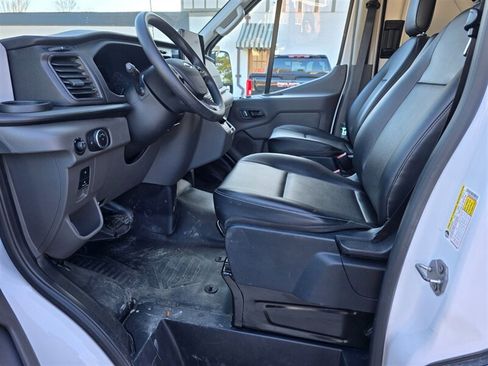 Used 2022 Ford E-Transit Medium Roof RWD image 13