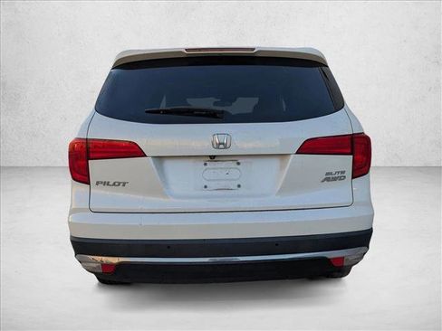 Used 2018 Honda Pilot Elite image 6