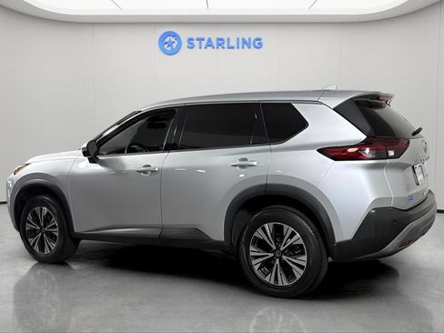 Used 2021 Nissan Rogue SV FWD image 4