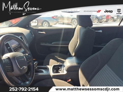 Used 2023 Dodge Charger SXT image 8