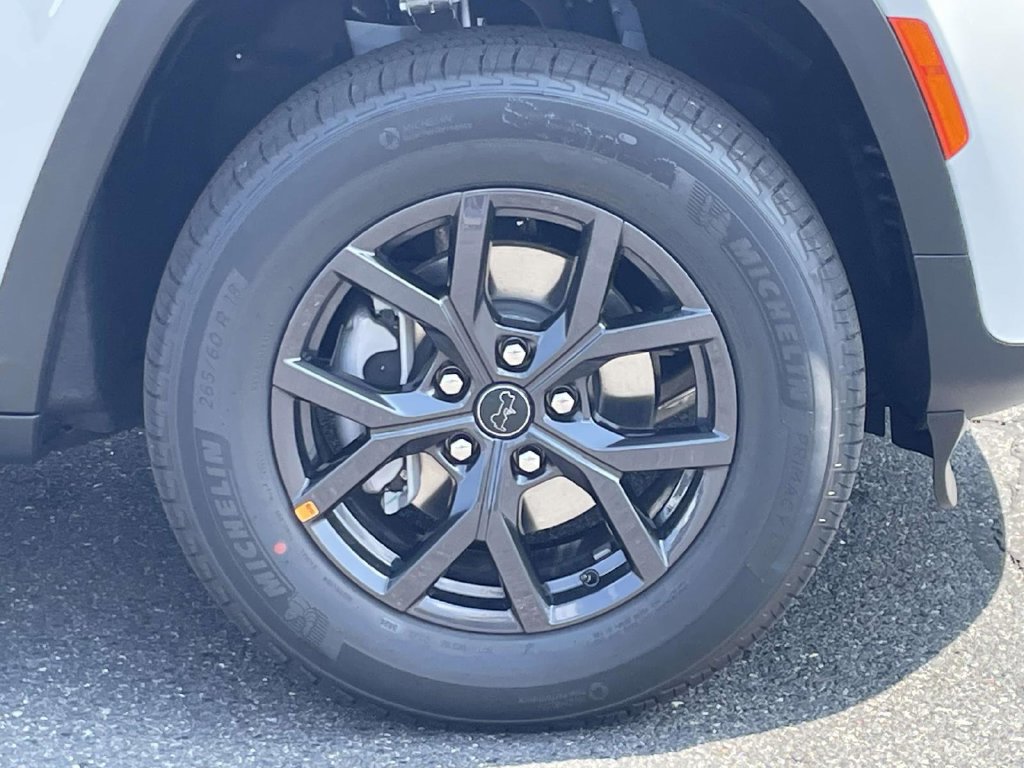 New 2027 Jeep Grand Cherokee 4WD image 13