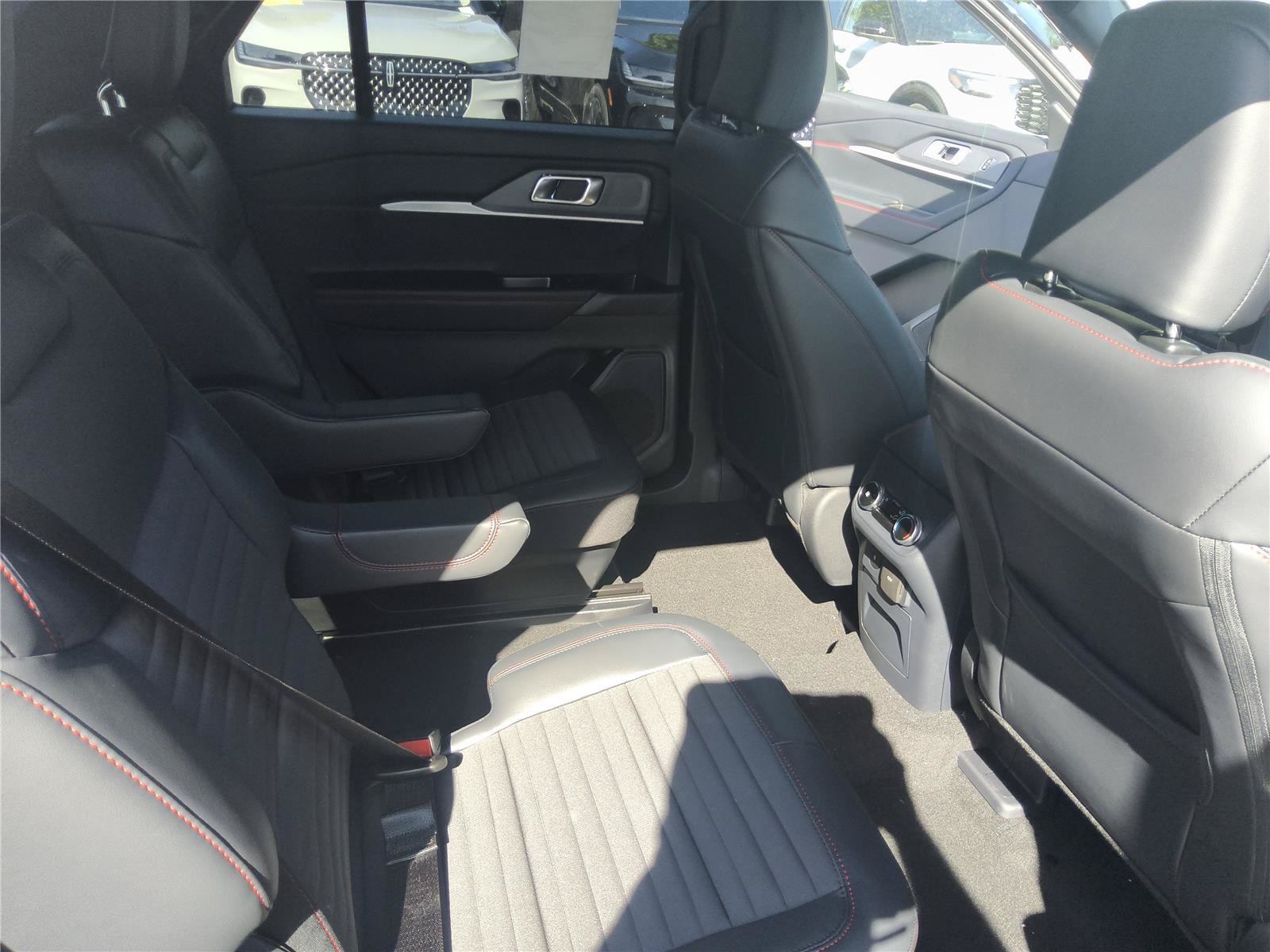 New 2027 Ford Explorer ST-Line RWD image 21