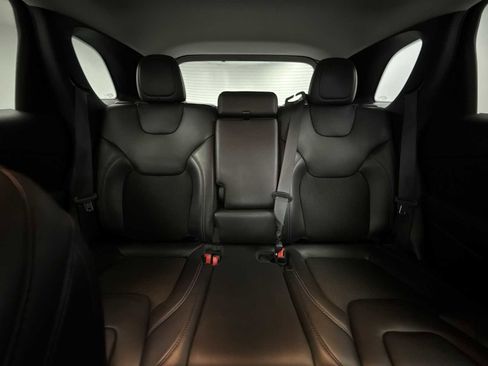 Used 2020 Jeep Cherokee Latitude Plus w/ Cold Weather Group FWD image 13