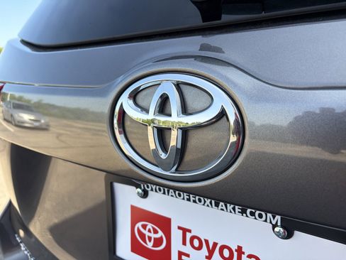 Used 2017 Toyota Highlander XLE AWD/4WD image 36