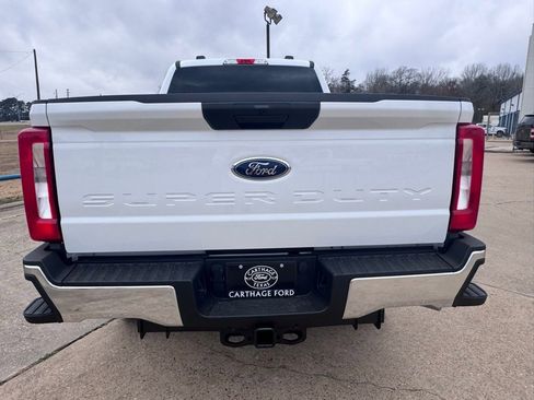 New 2026 Ford F250 XLT w/ FX4 Off-Road Package AWD/4WD image 4