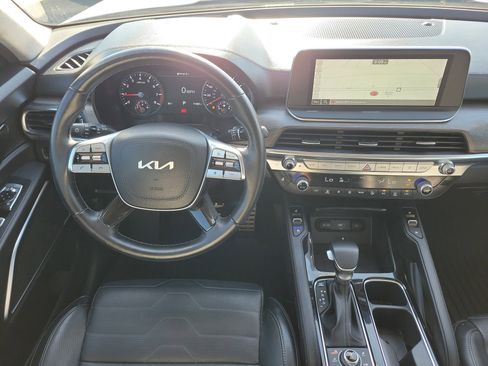 Certified 2022 Kia Telluride SX w/ SX Prestige Package AWD/4WD image 19