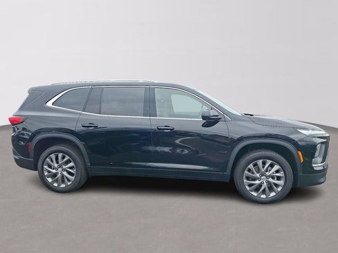Certified 2026 Buick Enclave Preferred AWD/4WD image 7