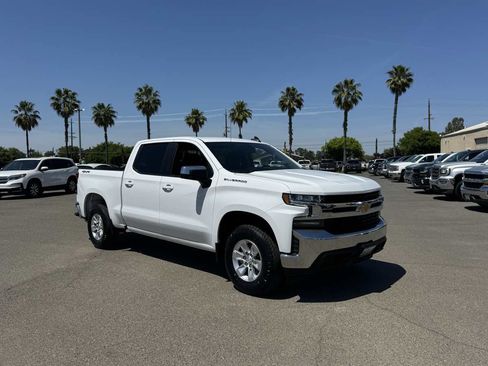 Used 2021 Chevrolet Silverado 1500 LT AWD/4WD image 2