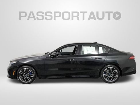 New 2026 BMW 530i xDrive w/ M Sport Package image 2