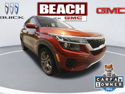 Used 2023 Kia Seltos S w/ Navigation Package