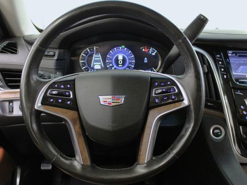 Used 2018 Cadillac Escalade Luxury image 62