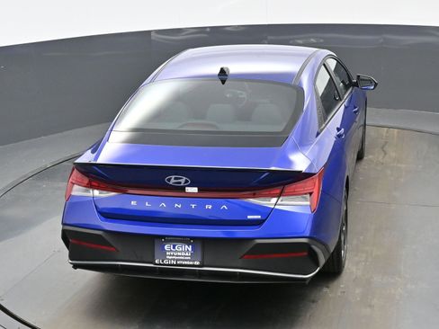 Certified 2025 Hyundai Elantra SEL image 36