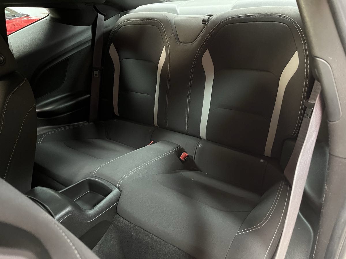 Used 2016 Chevrolet Camaro LT RWD image 21