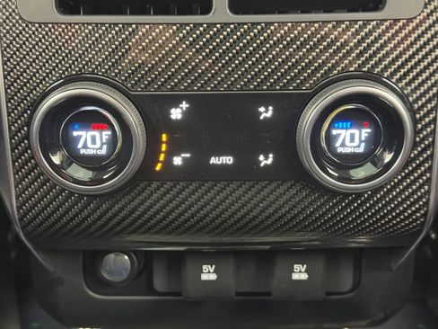 Used 2019 Land Rover Range Rover Sport SVR image 38