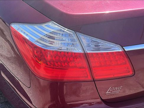 Used 2011 Hyundai Genesis 3.8 w/ Technology Pkg 4 RWD image 28
