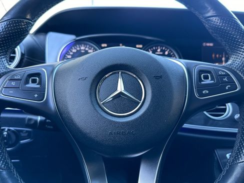 Used 2018 Mercedes-Benz E 300 4MATIC image 23