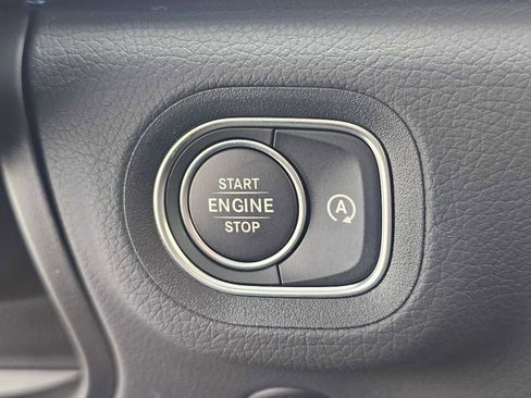 New 2026 Mercedes-Benz GLS 450 4MATIC image 31