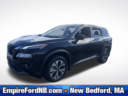 Used 2023 Nissan Rogue SV image 1
