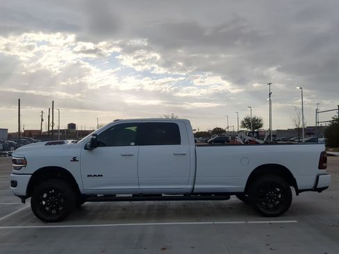 Used 2024 RAM 3500 Laramie w/ Night Edition image 7