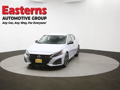 Used 2023 Nissan Altima 2.5 SR image 49