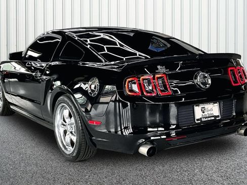 Used 2014 Ford Mustang GT Premium w/ Comfort Package RWD image 4