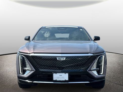 Certified 2024 Cadillac Lyriq Luxury AWD/4WD image 26