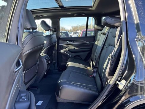 New 2026 Jeep Grand Cherokee Limited AWD/4WD image 8